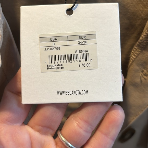 Jack BB Dakota Cropped Jacket - Size S NWT - Picture 4 of 5